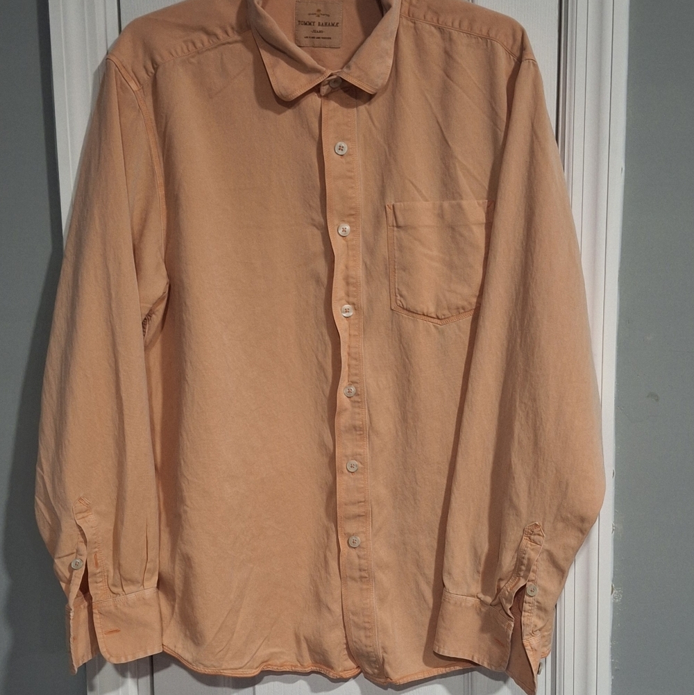 Tommy Bahama Men's Peach Button-Up Shirt SMOKE FREE HOME🚭 - Picture 3 of 7